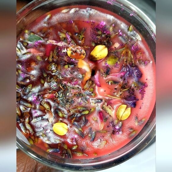 HAND Crafted 𝅺Love Struck natural Candle  - Picture 5 of 8